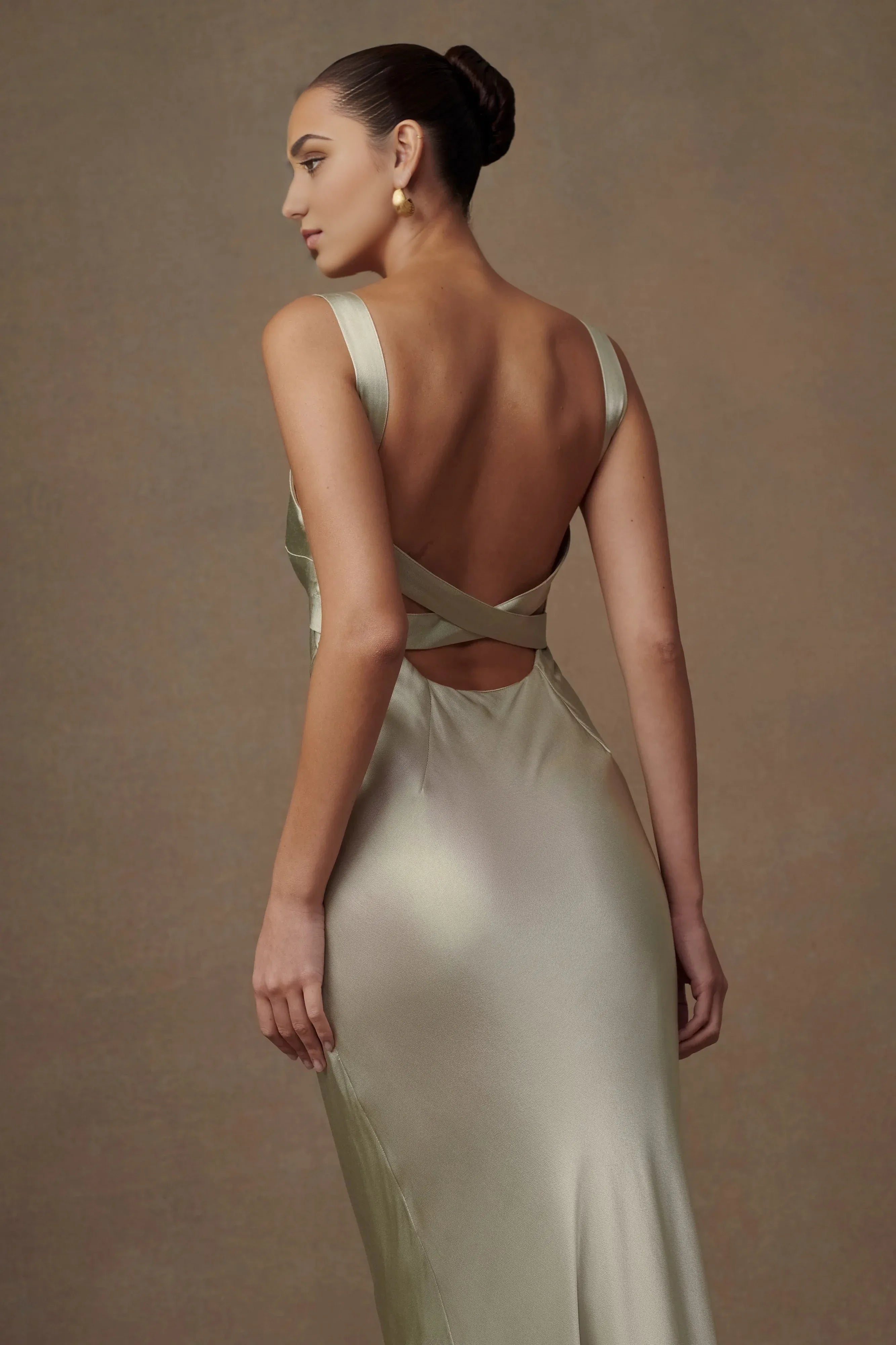 Robes de bal simples sans bretelles pour femmes, belles robes de bal longues en satin sans fente, robes de bal dos nu